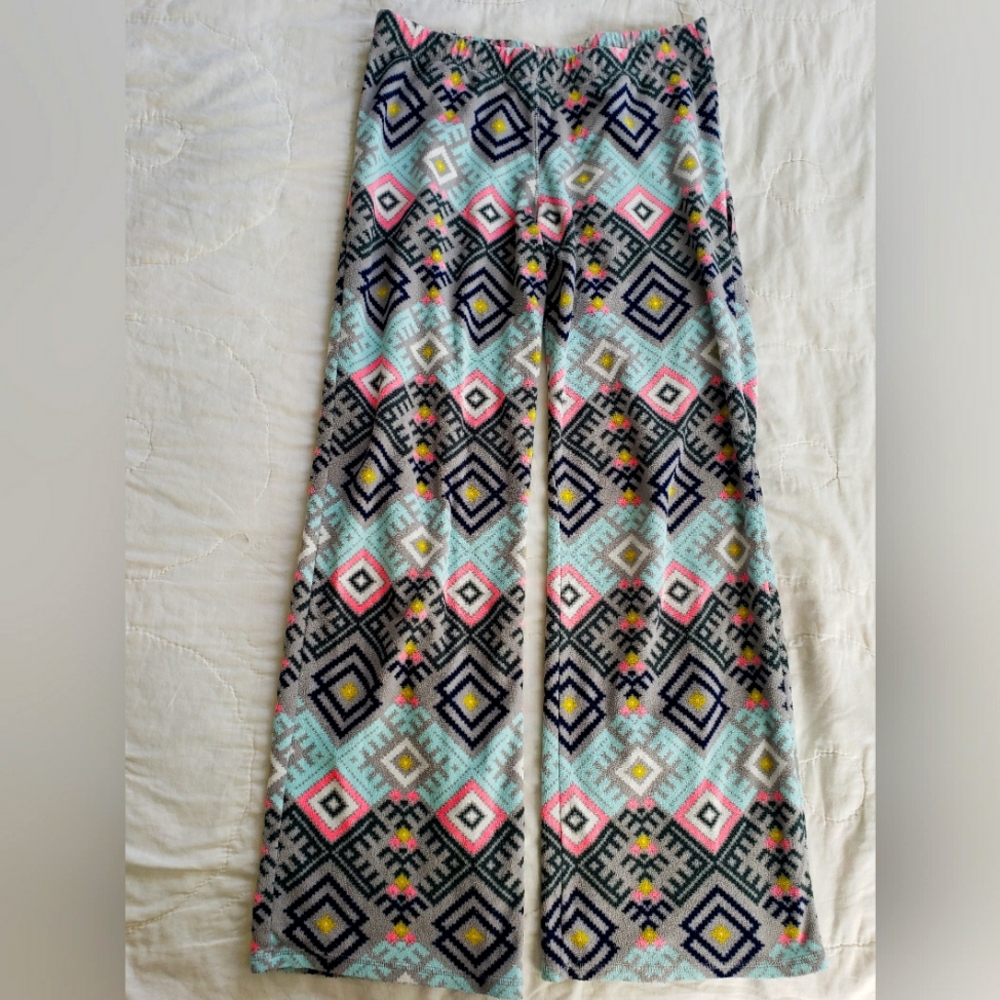 Xhilaration Multicolor Geometric Pattern Pants